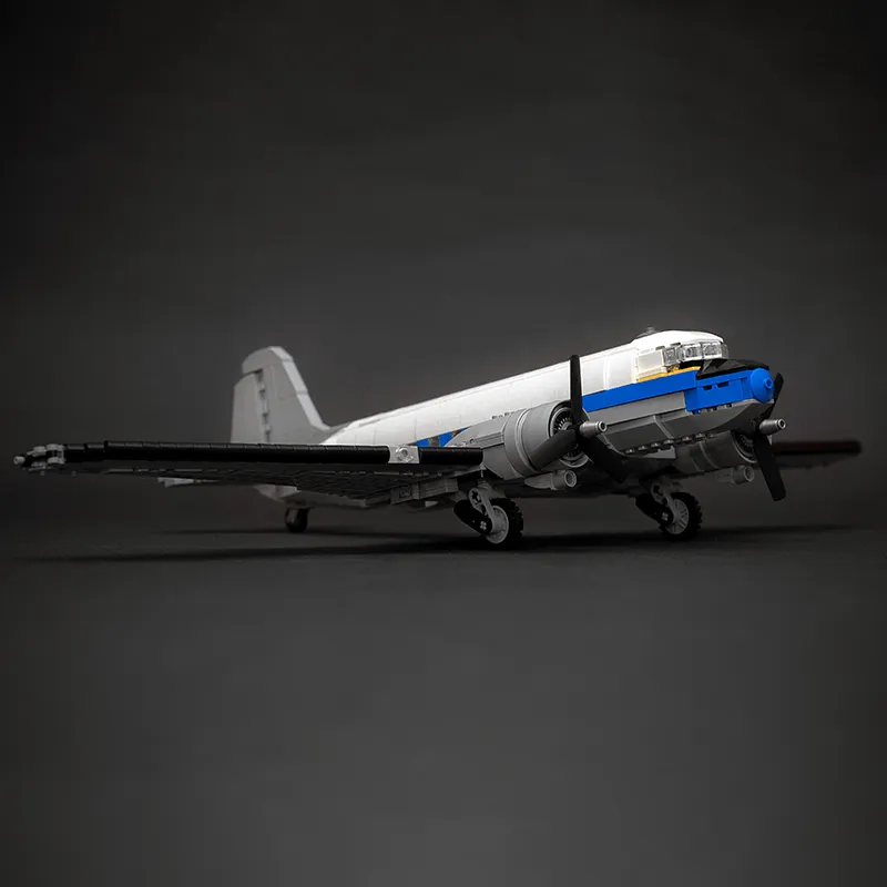 Douglas DC-3 893pcs