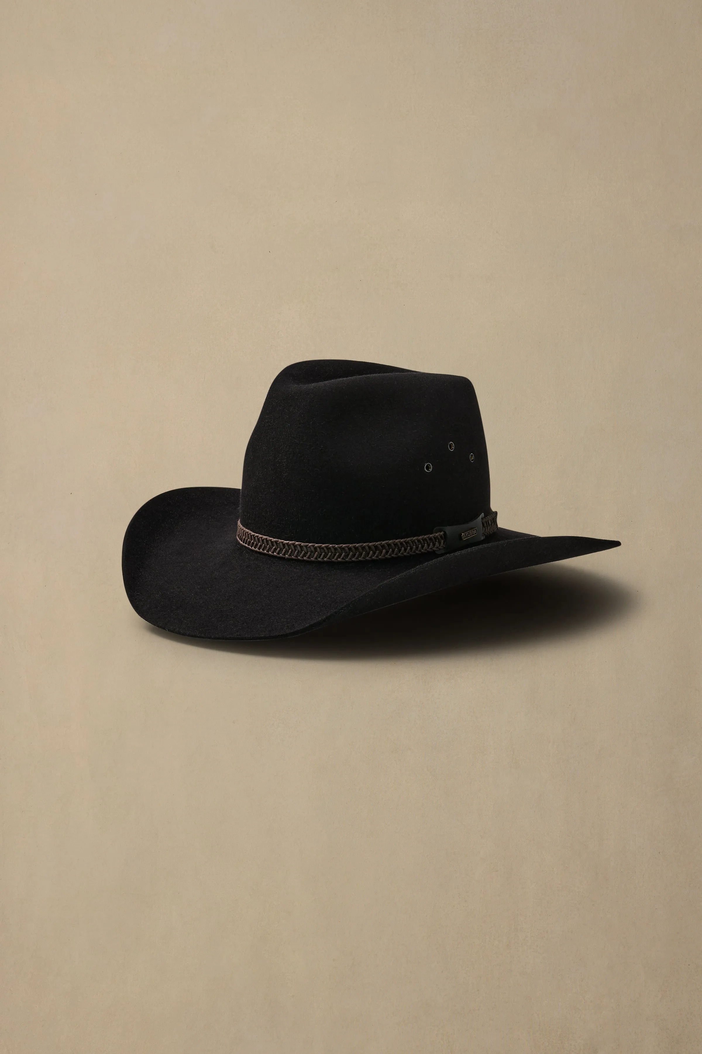 Golden Spur Black