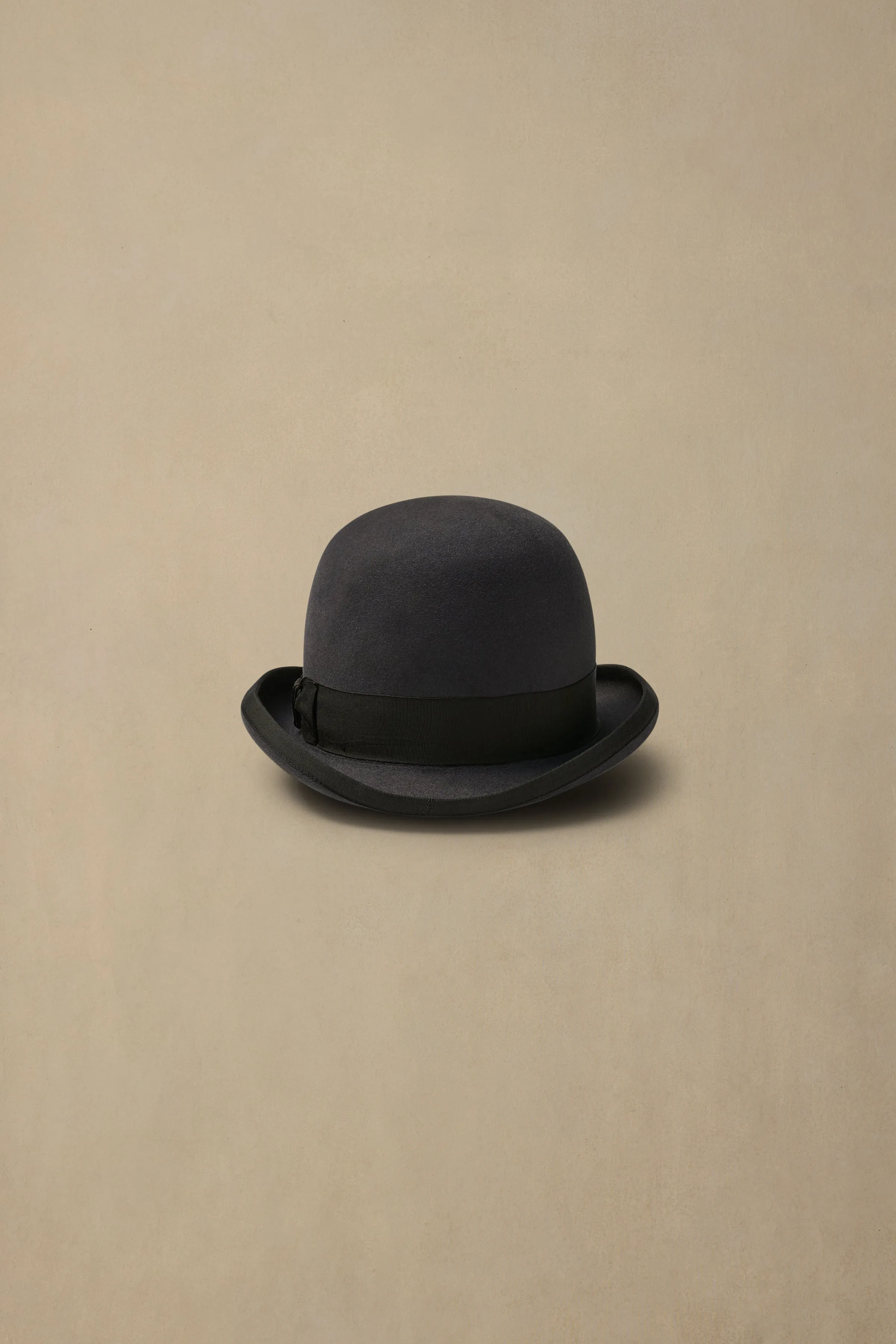Homburg - Carbon Grey